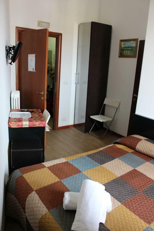 Light Inn Affittacamere Rom Eksteriør billede